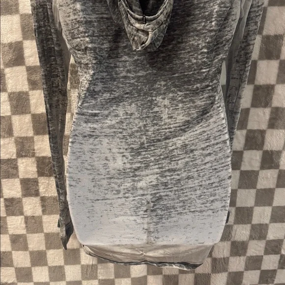 Teens Apparel Women’s Green Bay Packers Long Sleeve Hooded Shirt Size L or 11-13 - Picture 9 of 12